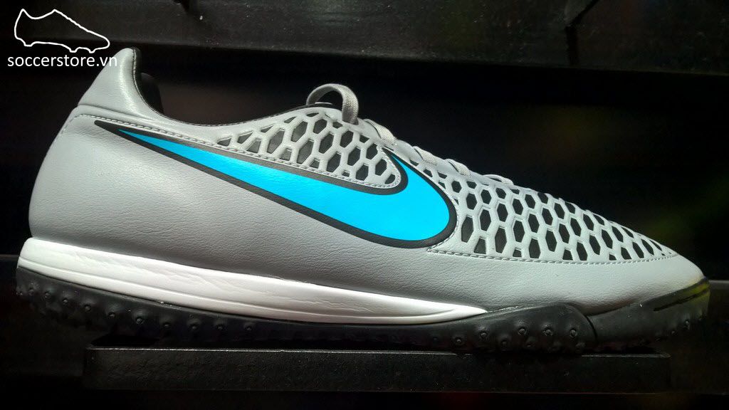 gray and blue magistas